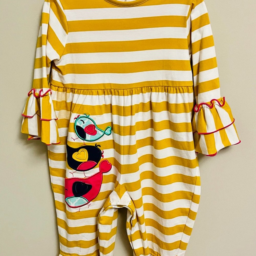 True | 12M | Striped Outfit